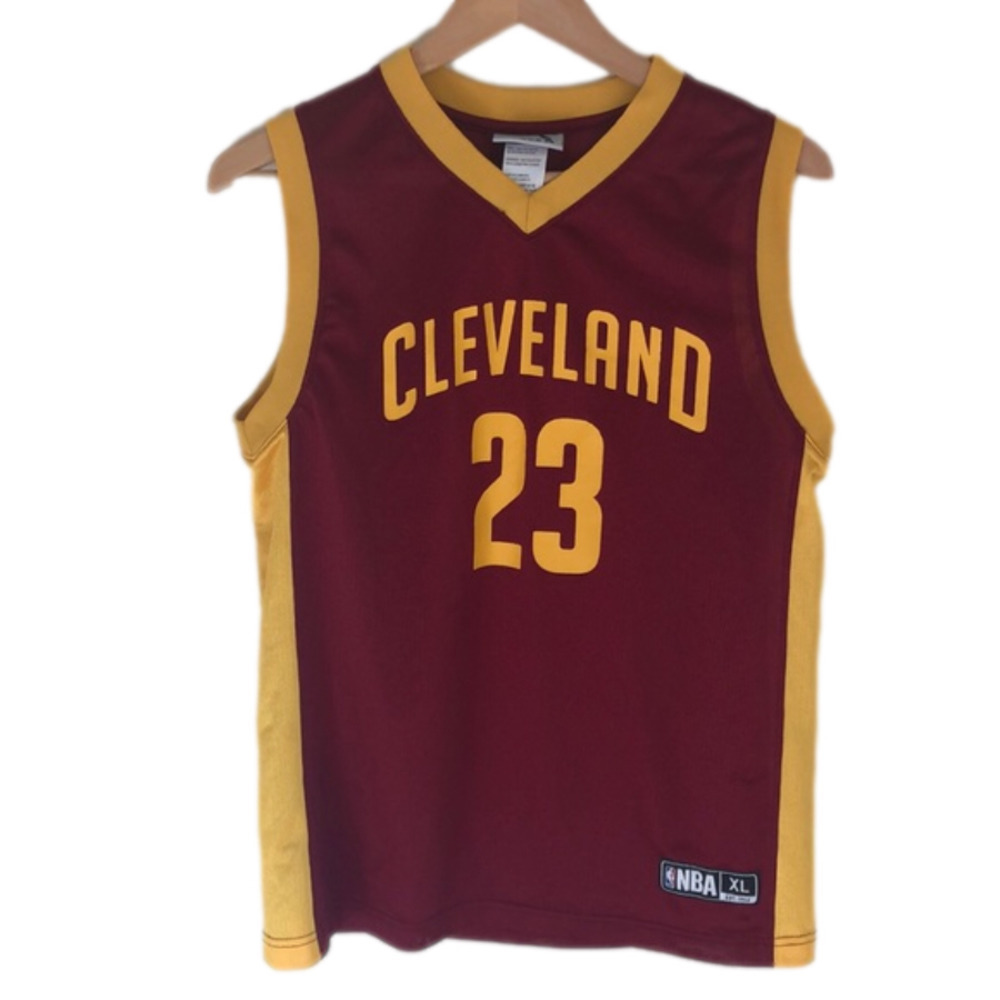 Lebron James Cleveland Jersey XL